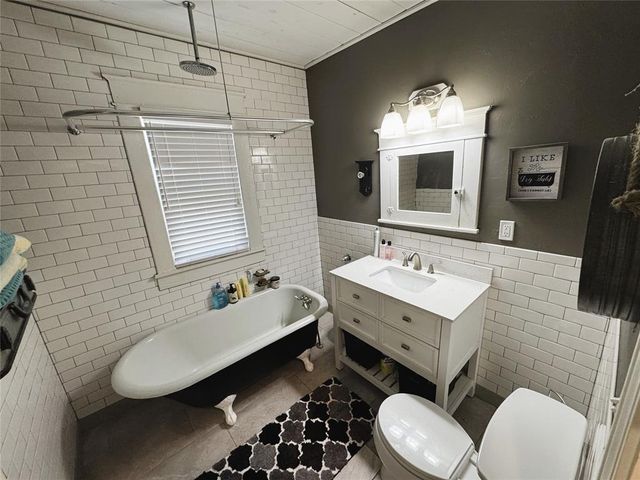 902 N Beard Avenue, Shawnee, OK 74801