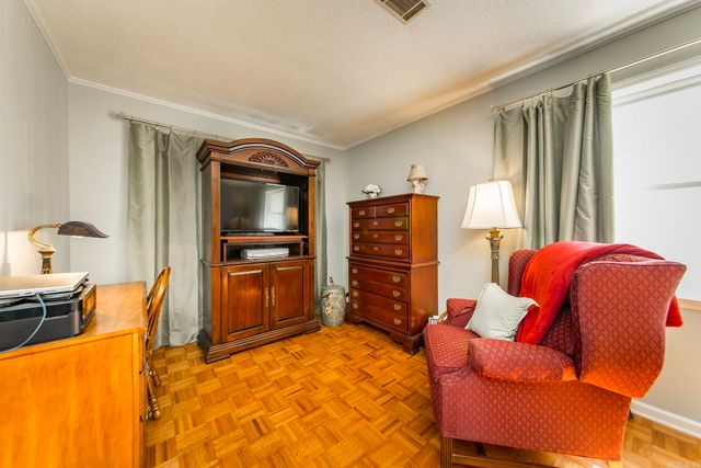 20 Lochland Drive, Greers Ferry, AR 72067