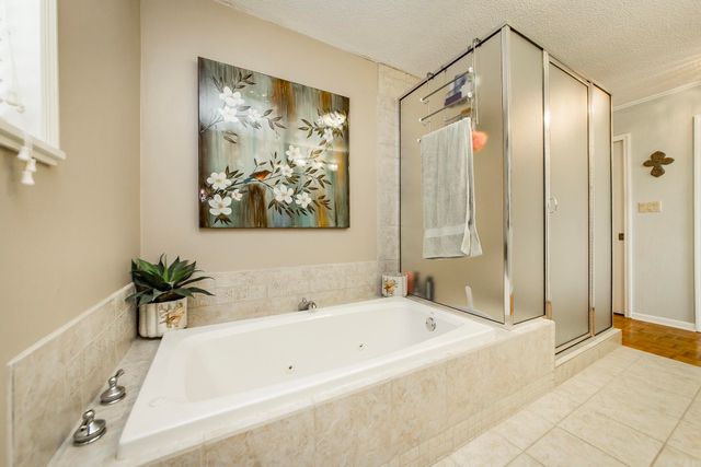 20 Lochland Drive, Greers Ferry, AR 72067