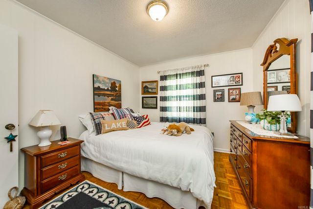 20 Lochland Drive, Greers Ferry, AR 72067