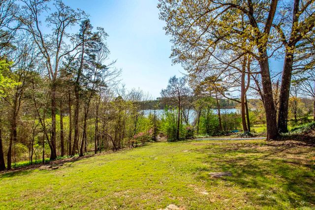 20 Lochland Drive, Greers Ferry, AR 72067