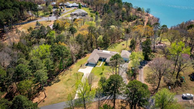 20 Lochland Drive, Greers Ferry, AR 72067