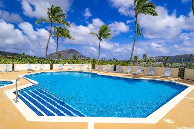 250 Kawaihae Street 16B, Honolulu, HI 96825