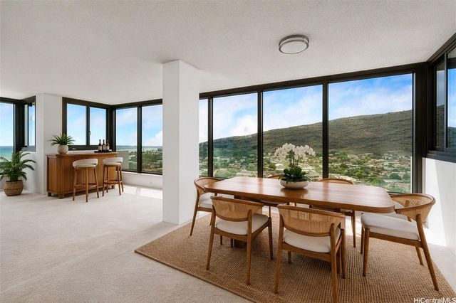 250 Kawaihae Street 16B, Honolulu, HI 96825