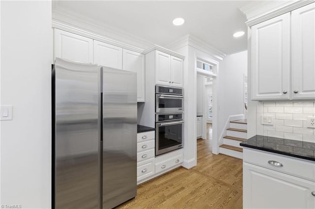 19 Thimbleberry Square, Greensboro, NC 27455