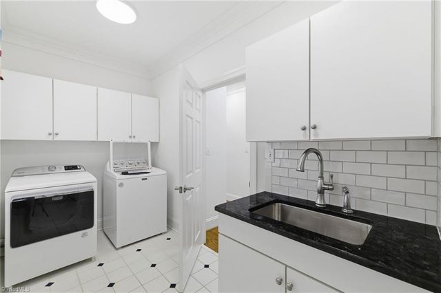 19 Thimbleberry Square, Greensboro, NC 27455