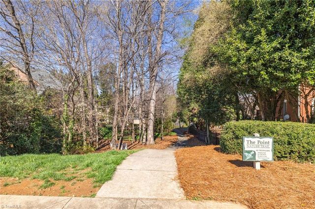 19 Thimbleberry Square, Greensboro, NC 27455