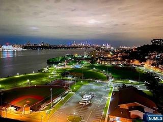 1203 River Road 19K, Edgewater, NJ 07020