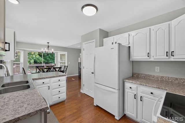 1546 Athens Drive, St Peters, MO 63376