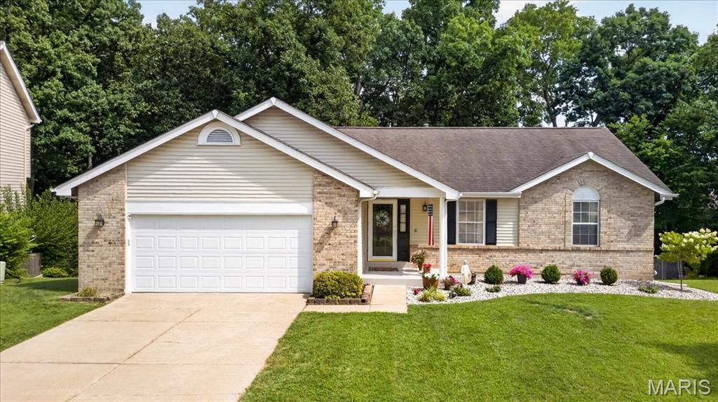 1546 Athens Drive, St Peters, MO 63376