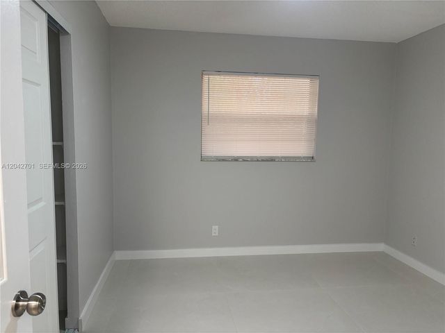 300 Berkley Road 103, Hollywood, FL 33024