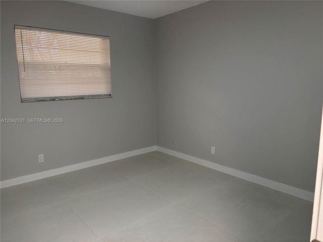 300 Berkley Road 103, Hollywood, FL 33024