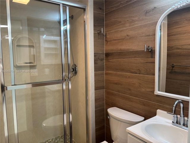 300 Berkley Road 103, Hollywood, FL 33024