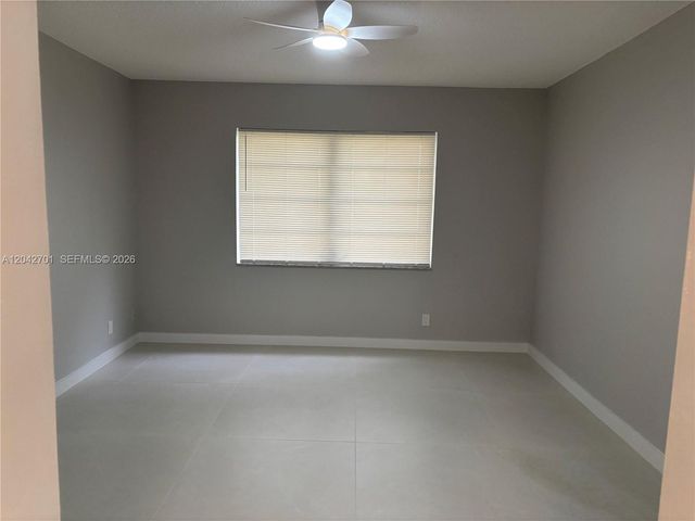 300 Berkley Road 103, Hollywood, FL 33024
