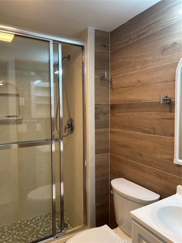 300 Berkley Road 103, Hollywood, FL 33024