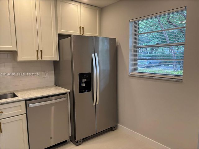 300 Berkley Road 103, Hollywood, FL 33024
