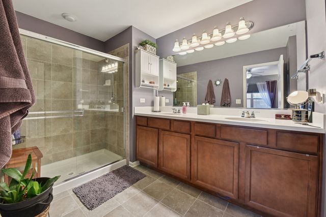 340 Town Center Boulevard, Gilberts, IL 60136