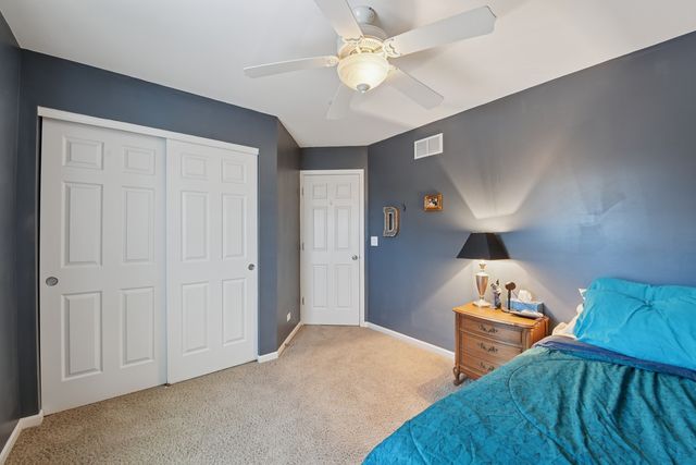 340 Town Center Boulevard, Gilberts, IL 60136