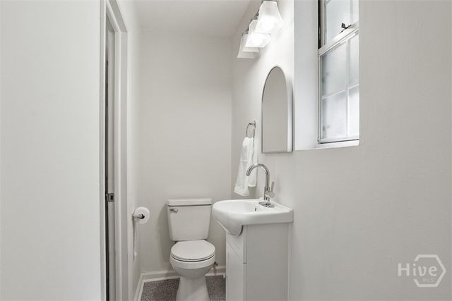 1505 W Creighton Place, Savannah, GA 31406