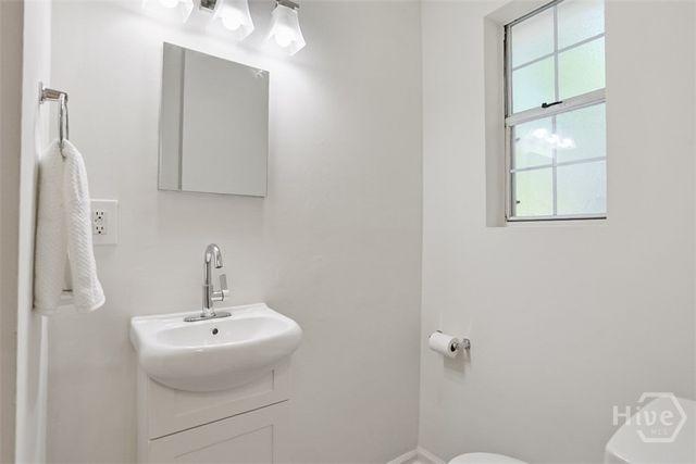 1505 W Creighton Place, Savannah, GA 31406