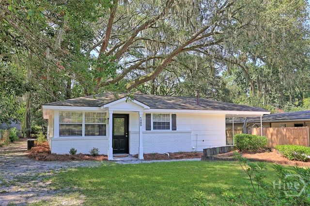1505 W Creighton Place, Savannah, GA 31406