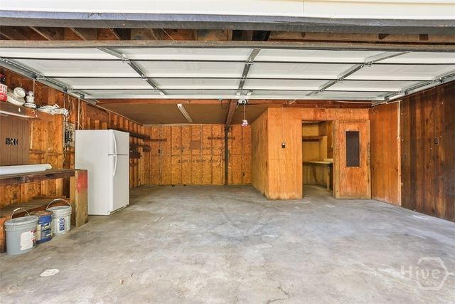 1505 W Creighton Place, Savannah, GA 31406