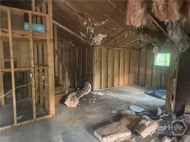 1505 W Creighton Place, Savannah, GA 31406