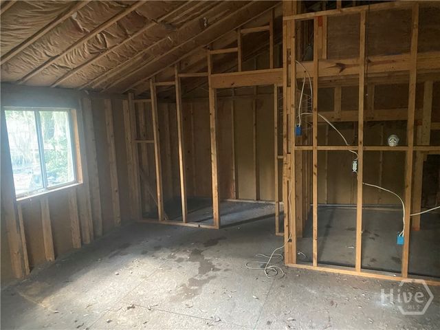 1505 W Creighton Place, Savannah, GA 31406