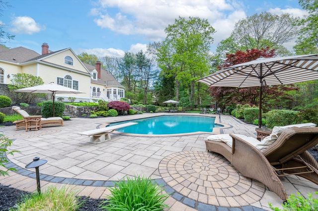35 Follett Drive, Wrentham, MA 02093