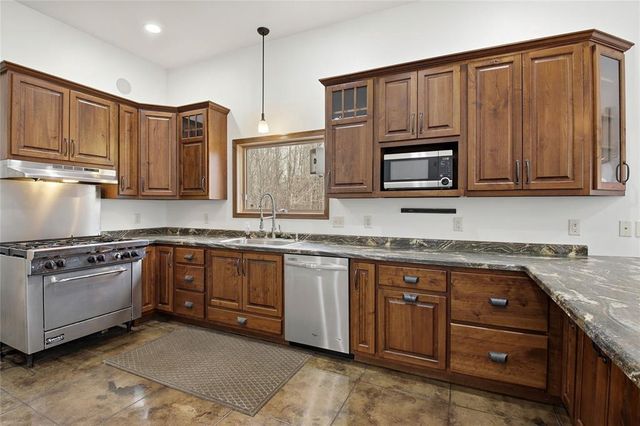 8505 257th Street, Cadott, WI 54727