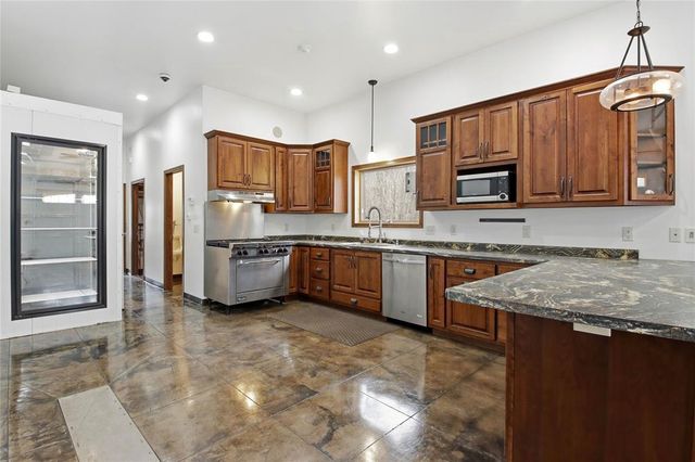 8505 257th Street, Cadott, WI 54727