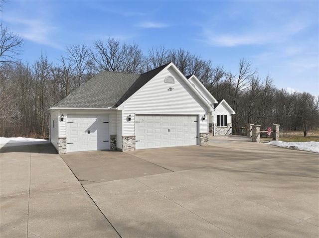 8505 257th Street, Cadott, WI 54727