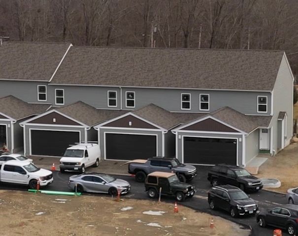 8 Trinity Way, Johnston, RI 02919