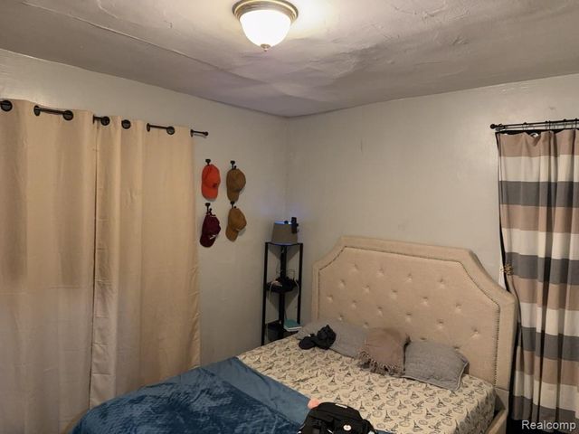 18058 Cardoni Street, Detroit, MI 48203