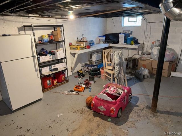 18058 Cardoni Street, Detroit, MI 48203