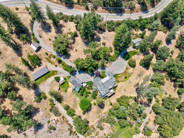 52038 Road 426, Oakhurst, CA 93644