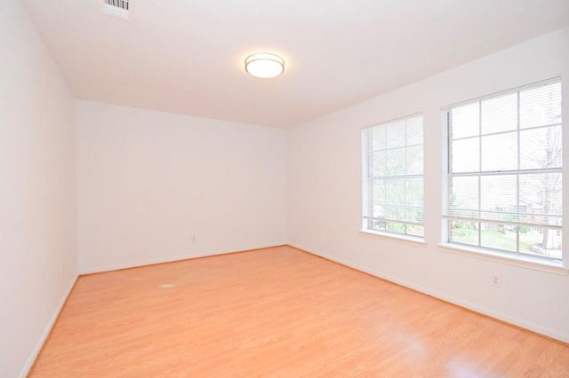 9338 Corner Oaks Lane, Houston, TX 77036