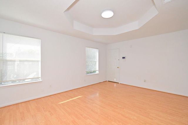 9338 Corner Oaks Lane, Houston, TX 77036