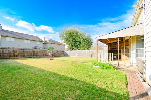 9338 Corner Oaks Lane, Houston, TX 77036