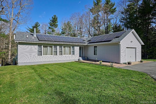 39 Pitio Road, Glen Spey, NY 12737