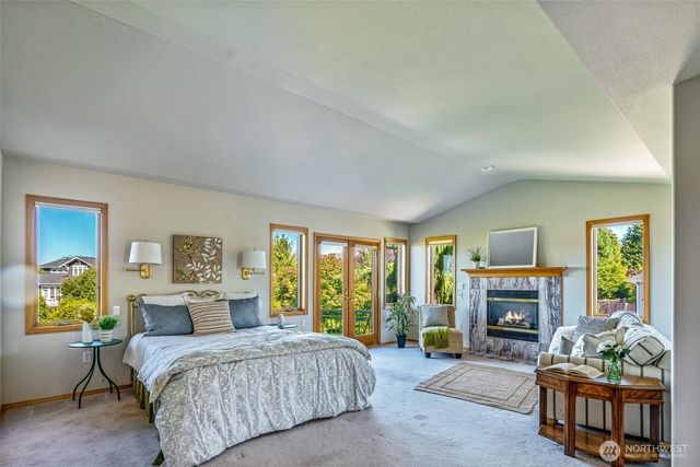 8705 Fenwick Loop SE, Olympia, WA 98513