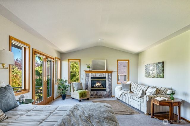 8705 Fenwick Loop SE, Olympia, WA 98513