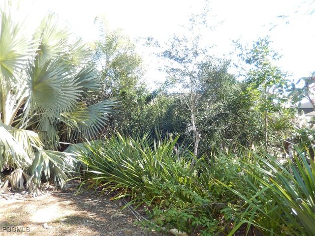 222 SE 46th TER, Cape Coral, FL 33904