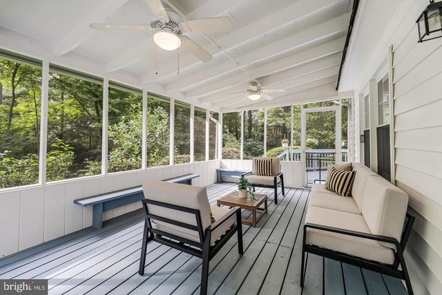 10812 HUNT CLUB RD, Reston, VA 20190