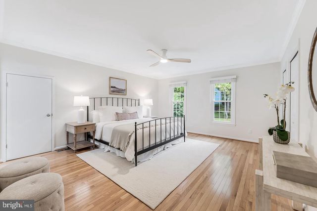10812 HUNT CLUB RD, Reston, VA 20190