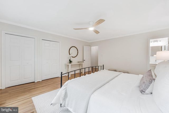 10812 HUNT CLUB RD, Reston, VA 20190