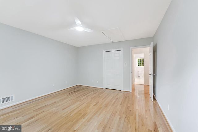 10812 HUNT CLUB RD, Reston, VA 20190
