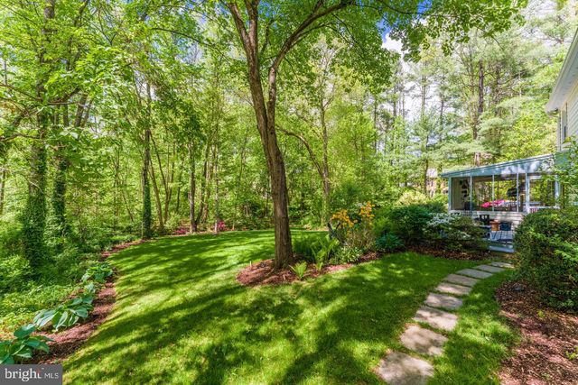 10812 HUNT CLUB RD, Reston, VA 20190
