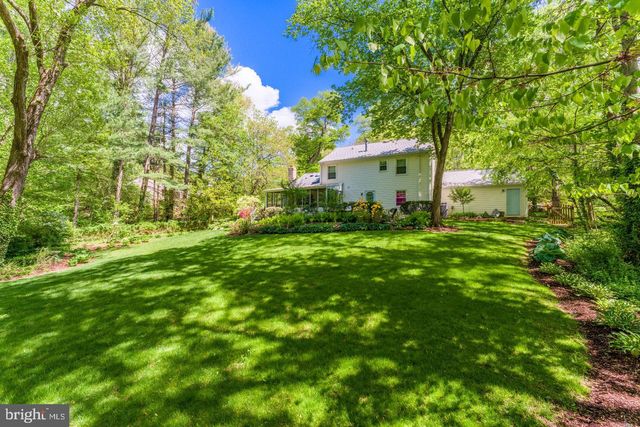 10812 HUNT CLUB RD, Reston, VA 20190
