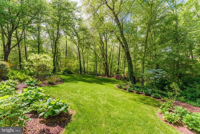 10812 HUNT CLUB RD, Reston, VA 20190
